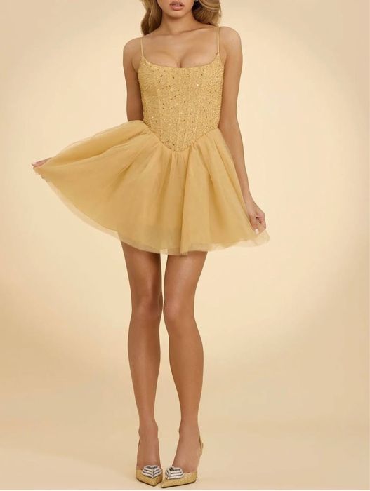 Платье новое от бренда Ohpolly размер М