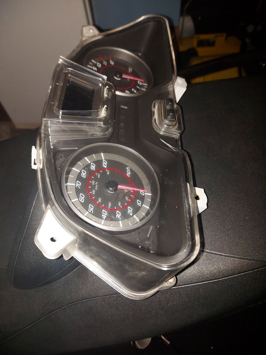 Табло за Honda Forza125