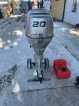 Motor honda 20 hp 4 timpi  cizma scura  pret 2000 euro neg