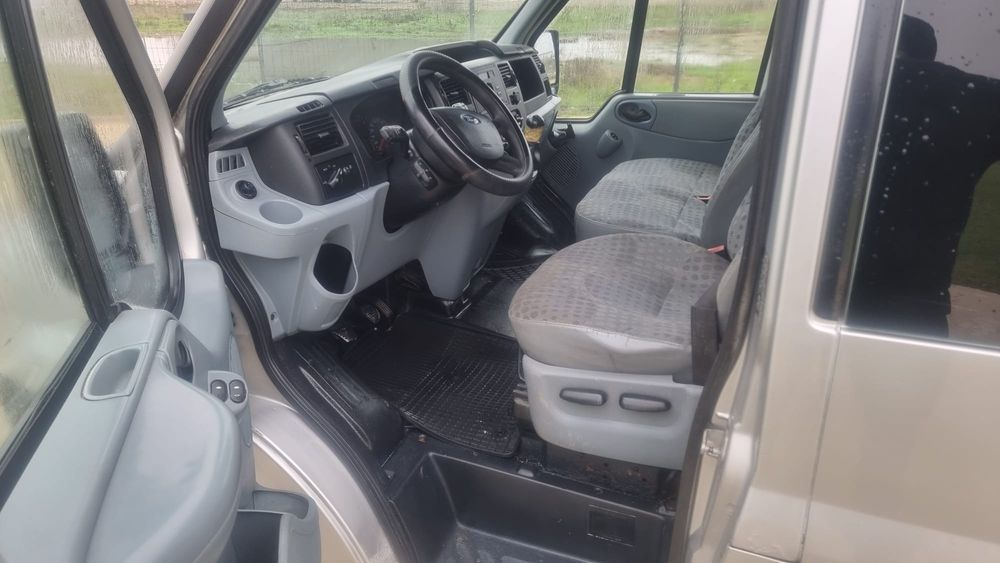 Vând Ford Transit 2.2 diesel 2008