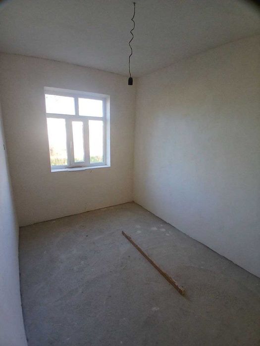 3 xonali kvartira sotiladi srochno