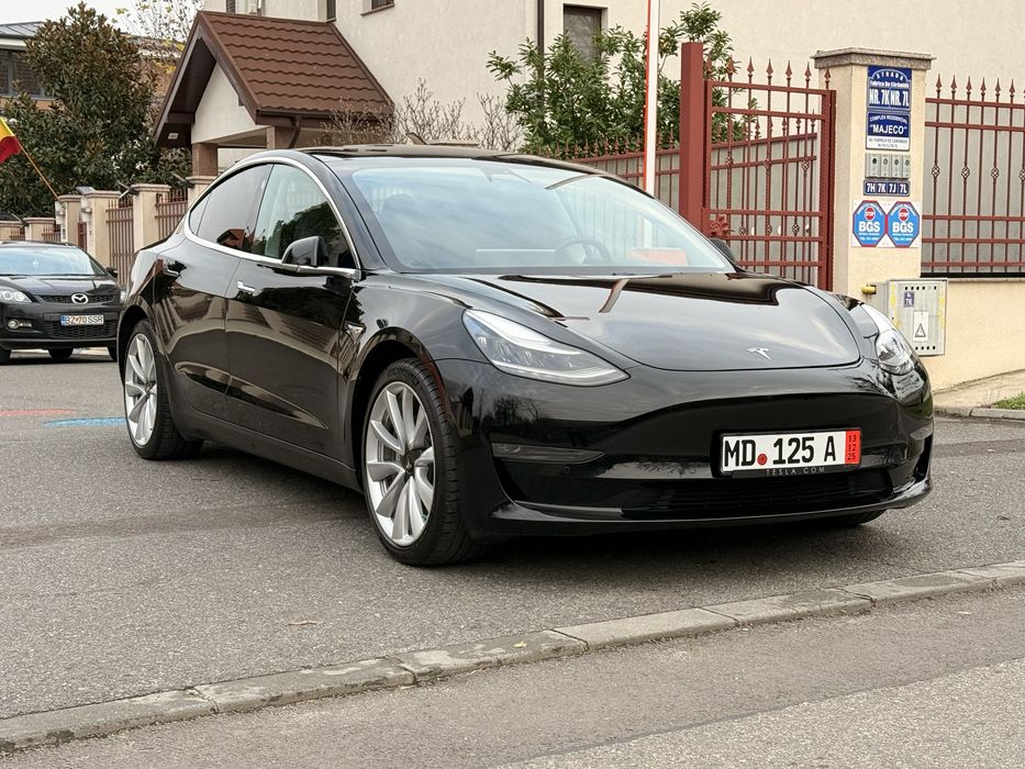 Tesla Model 3 Long Range Pilot Avansat Activ 7500€