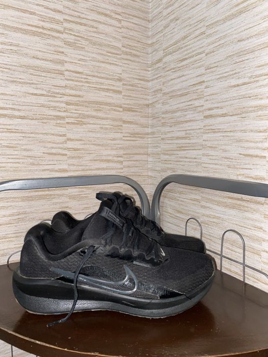 Продам кроссовки nike running