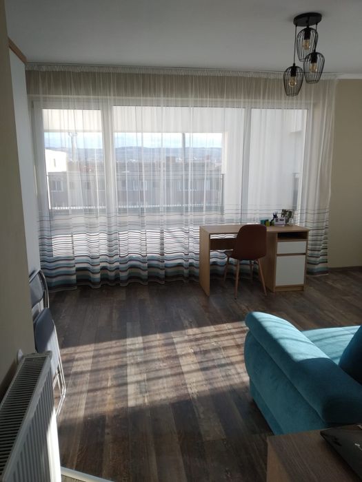 Chirie apartament cu o camera, are loc in parcare subterana inchisa
