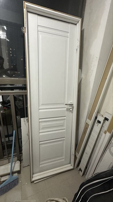 Продам Дверь размером  2*60
