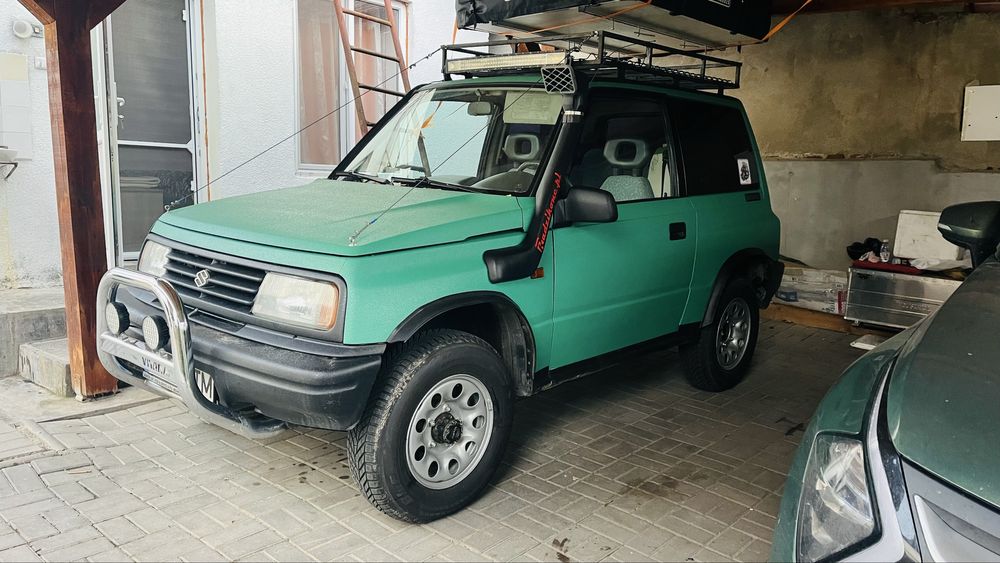 Vitara 1.6 16v stare foarte buna. Fara rugina.