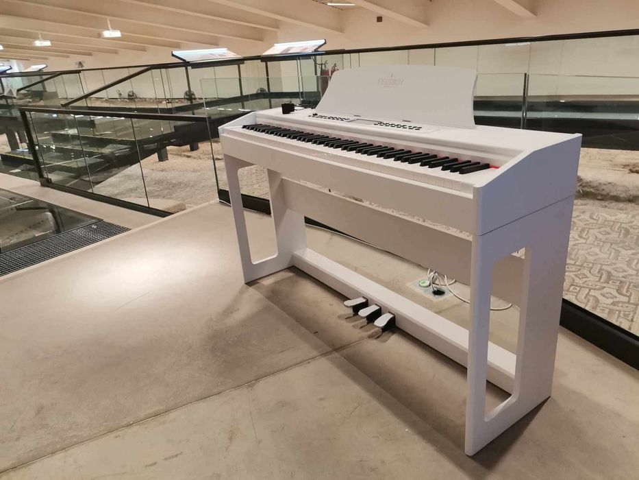 Дигитално пиано FEURICH Olya Evo бяло