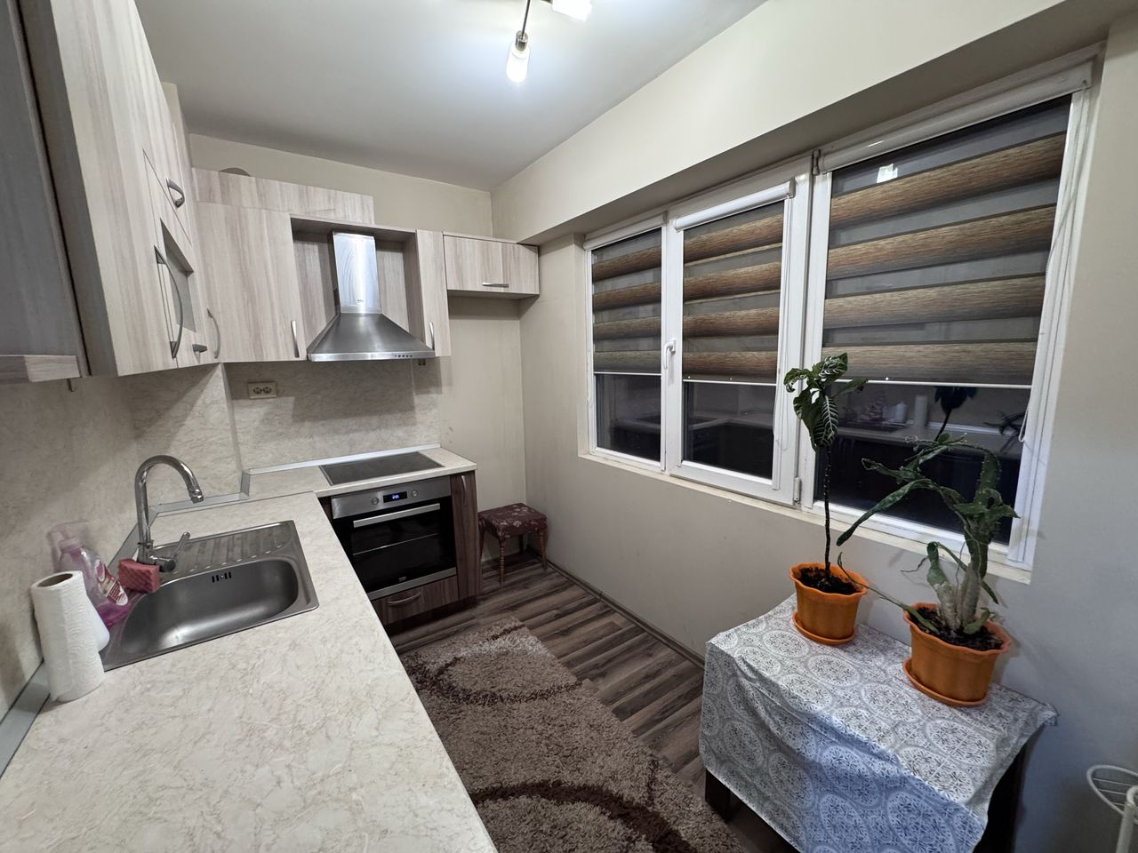 Продава се Двустаен апартамент в Казанлък - 64 кв.м за 702 €/кв.м - Снимка #1