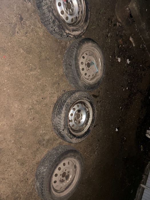 Продам зимние шины