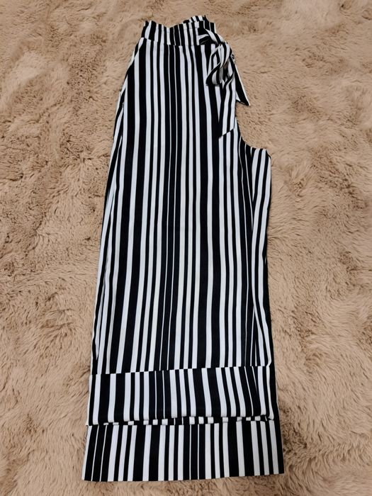 Pantaloni de vara Stradivarius xs