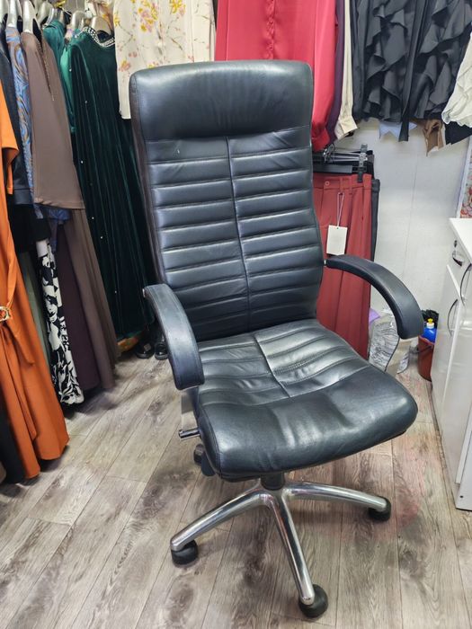 Продам кресло качалка