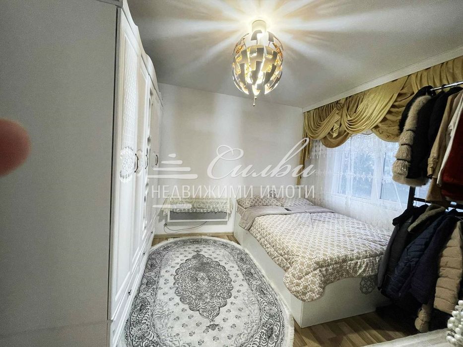 Двустаен апартамент - кв. Боян Българанов 1