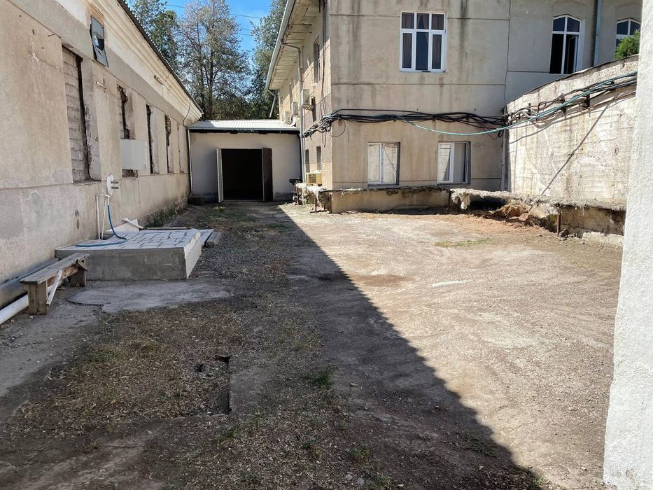 Продаётся участок, под любой бизнес, промзона Чирчик