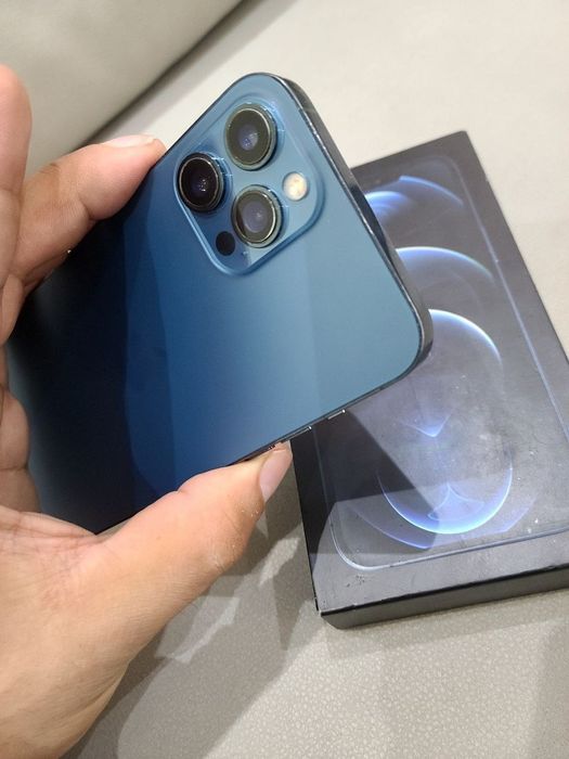 iPhone 12 max ideal