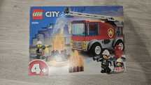 LEGO City - Camion de pompieri cu scara 60280