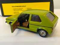 Jucărie veche VW Golf, produsă de Solido, Franța