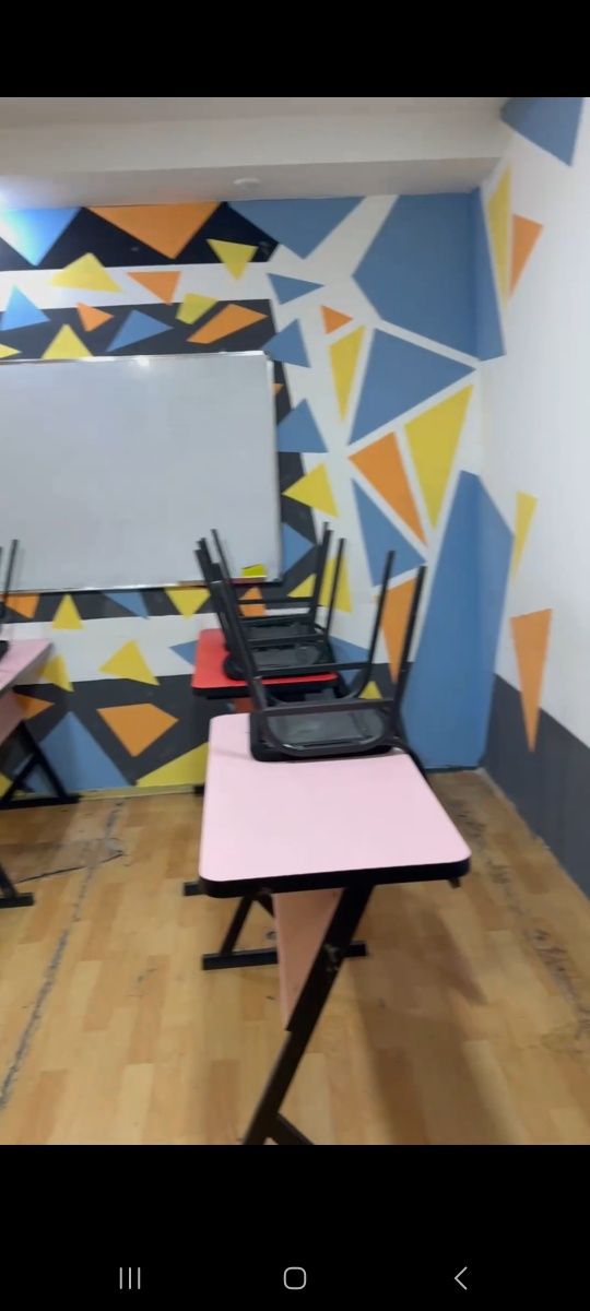 Продам турецкие парты и стулья для учебного центра б/у