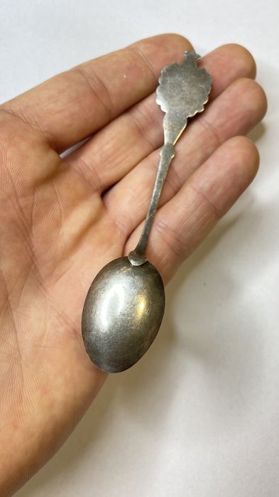 Lingurita decorativa din argin masiv 800 cu email Dusseldorf veche