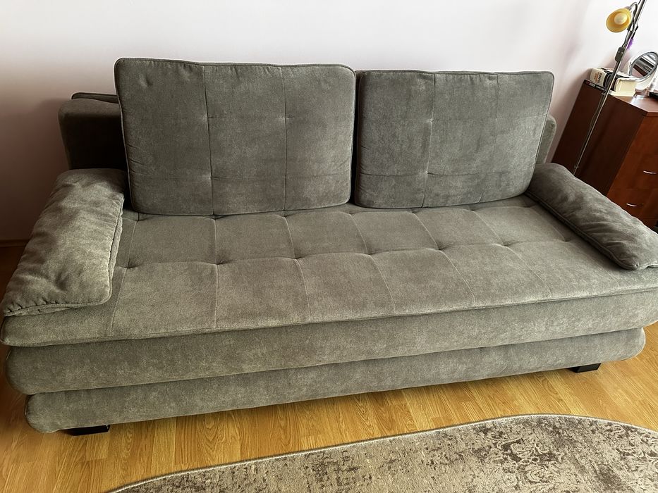 Canapea extensibila in stare impecabila