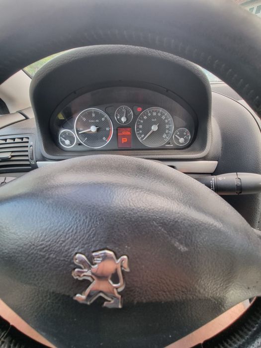 Mașină PEUGEOT 407