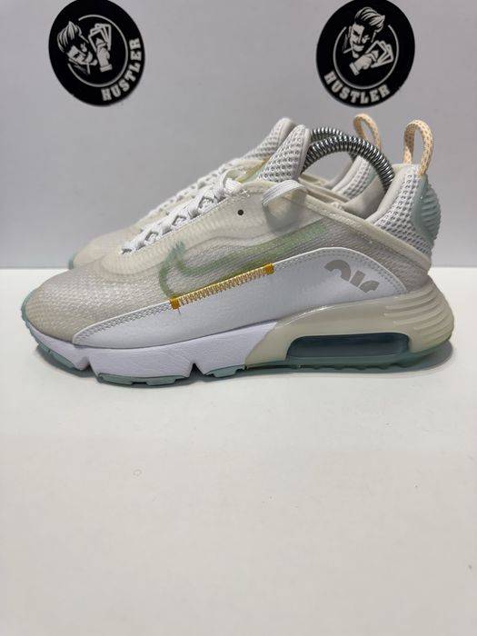 Маратонки NIKE AIR MAX 2090.Номер 37.5