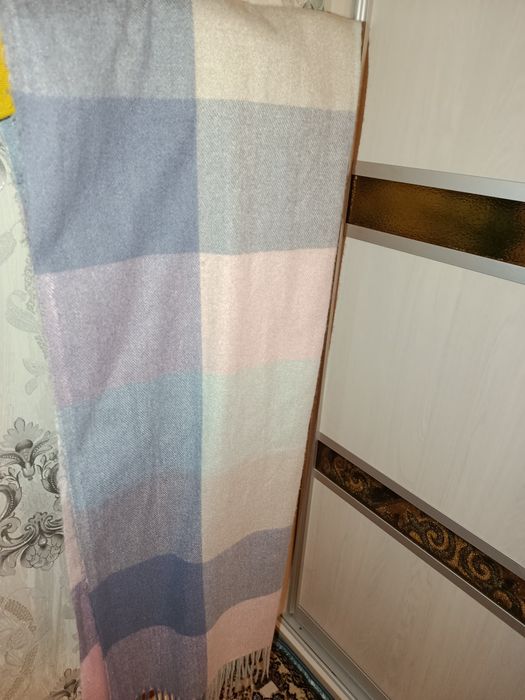 Шарф 1500 тг новый