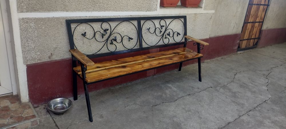 Banca de grădină din fier forjat și lemn