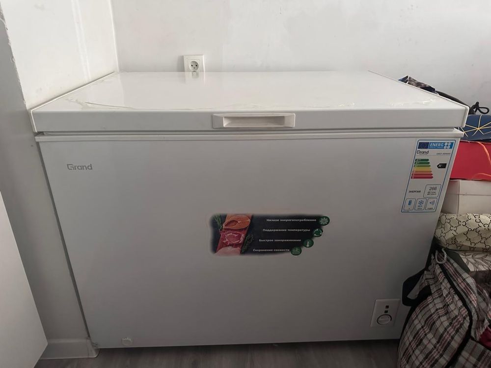 Срочно продам морозильную камеру