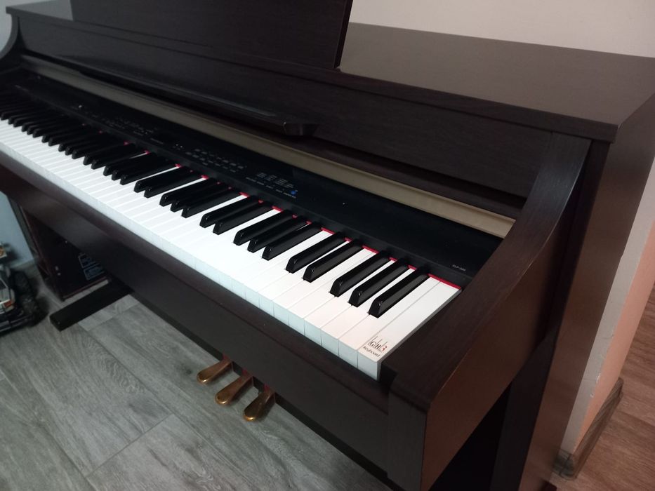 Pian digital Yamaha Clavinova CLP-330