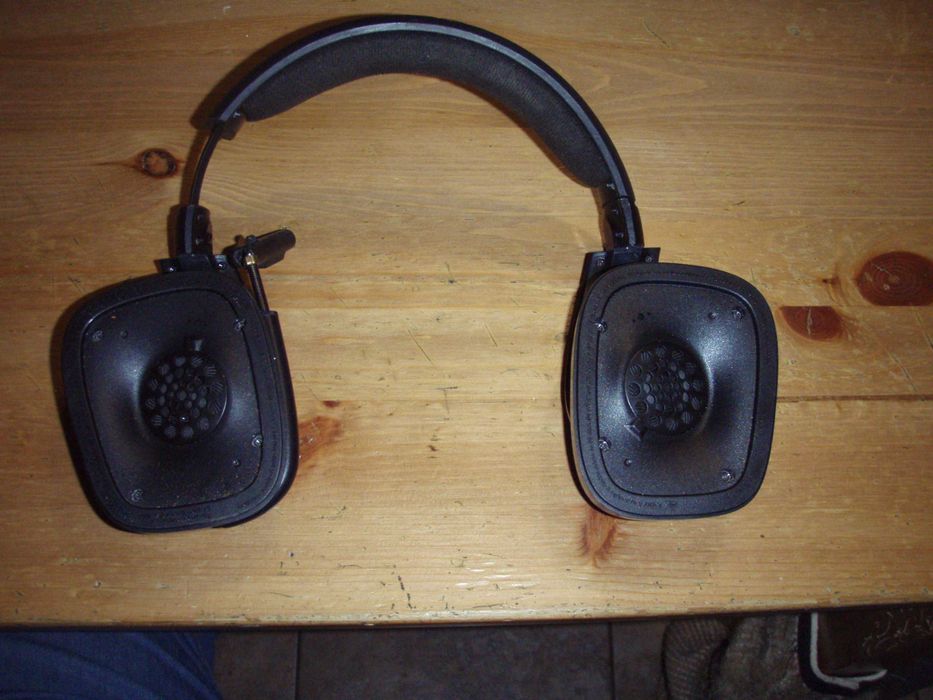 casti wireless logitech G533, fara adaptor USB si fara bureti