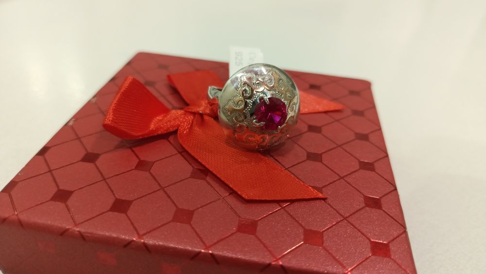 Продам кольцо срочно