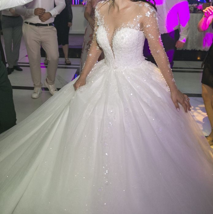 Vand rochie de mireasa