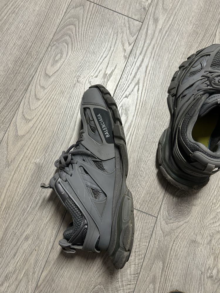 Balenciaga Track grey