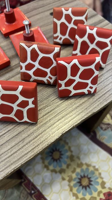 Одинарные ручки для шкафов и комод