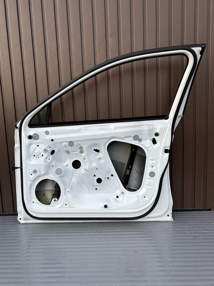 Usa dr fata vw Passat B8  cod de culoare LC9A 2015-2020
