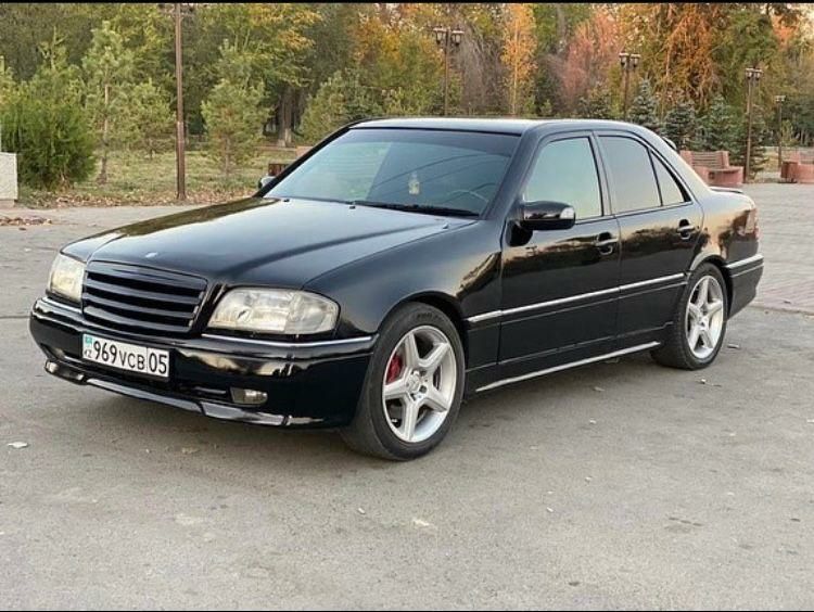 Мерседес w202 передний бампер задний,цешка,туманка,е180,цешка комплект