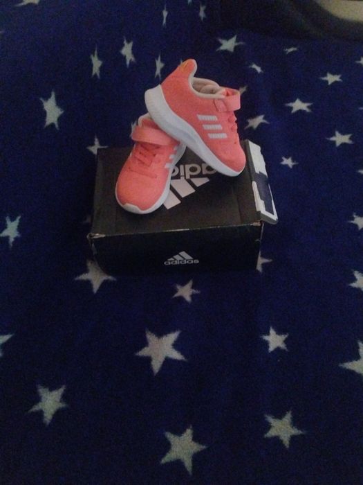 Adidas copii fete pe culoarea roz