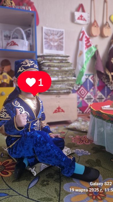 Детский казахский национальный костюм