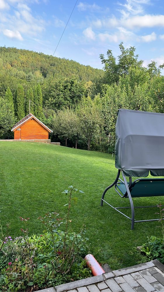Vand  casa vacanta Tocile