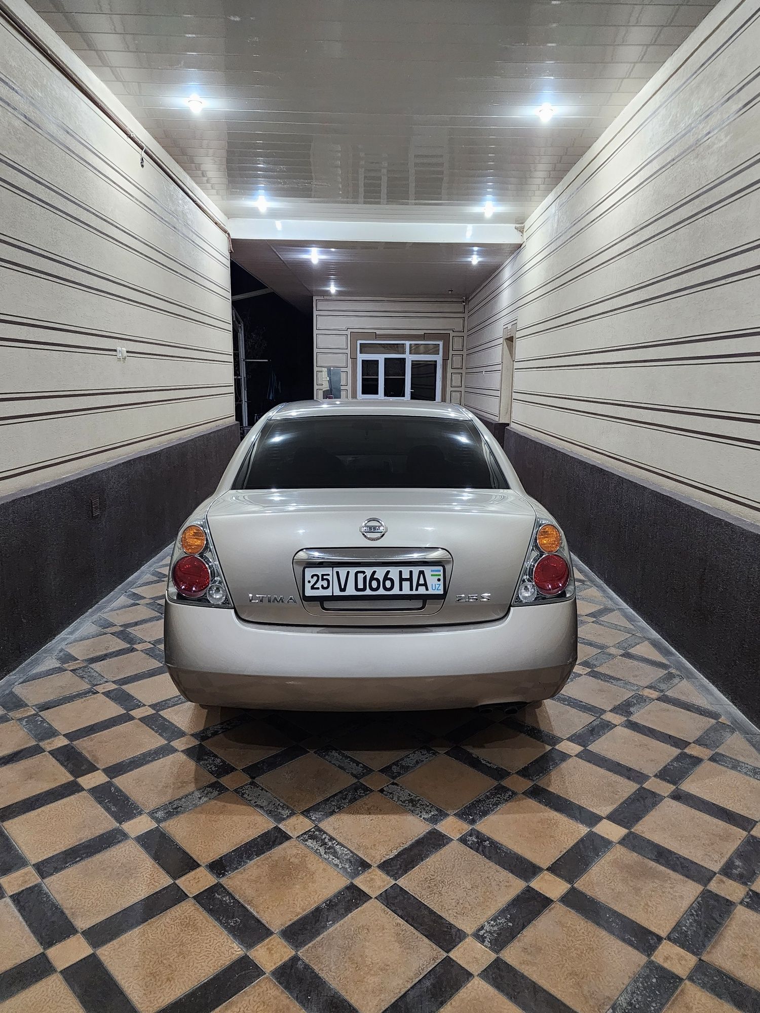 Nissan altima 2.5