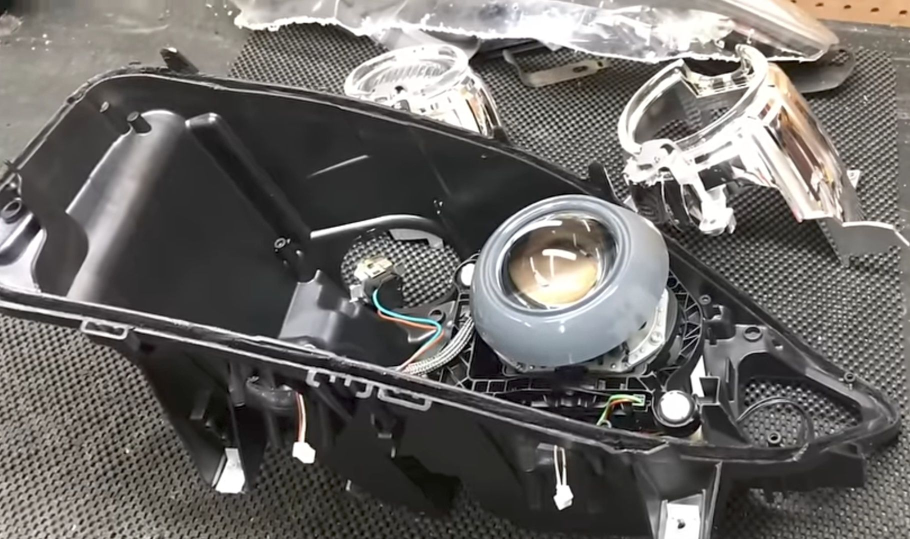 Reparatie Faruri Auto Arges