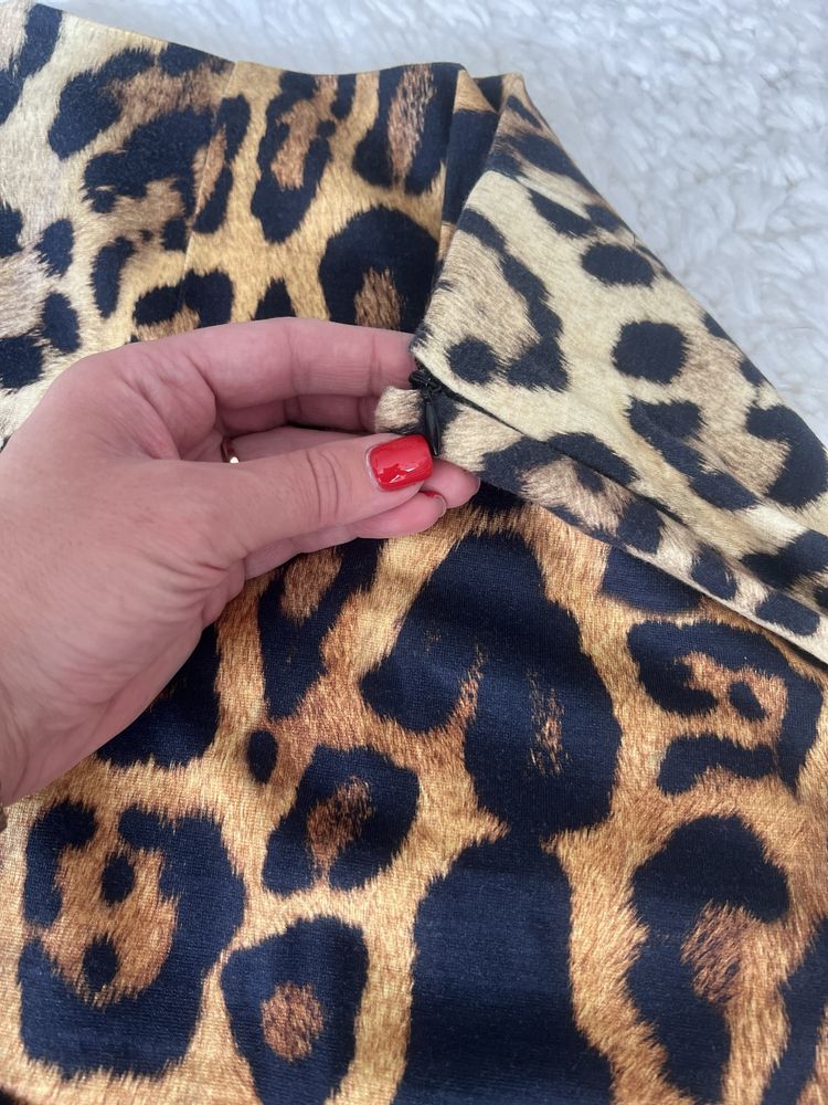 Нова пола Blumarine, Zara, Dior, Gucci