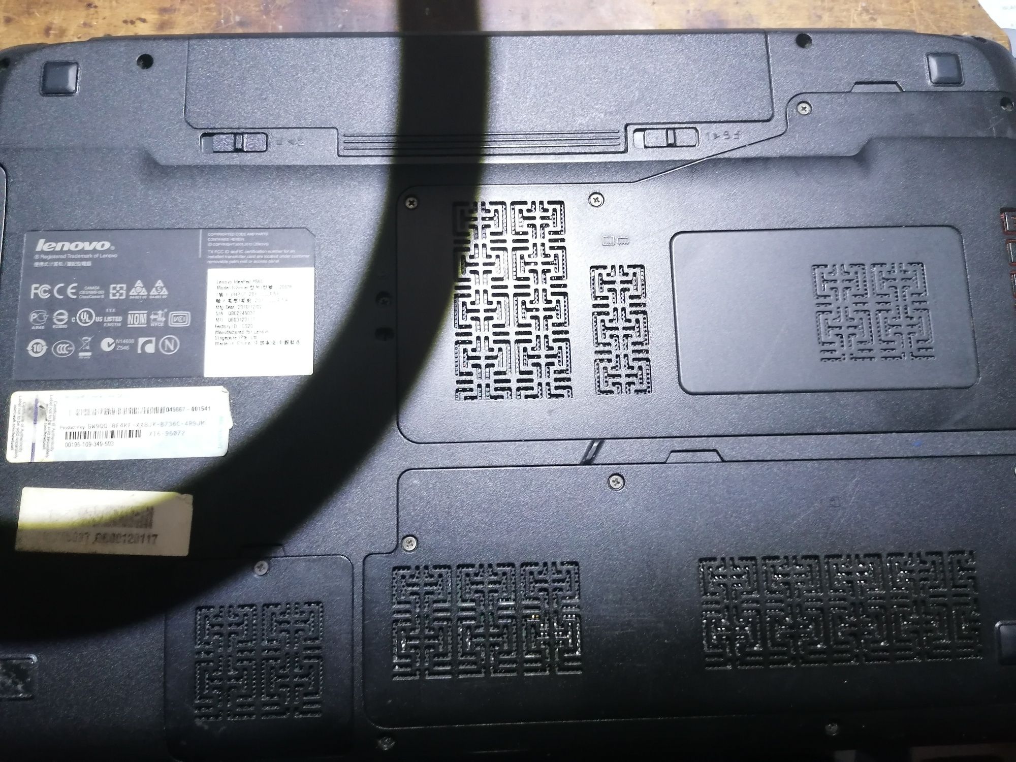 Lenovo ideapad y560, i3 120gb ssd