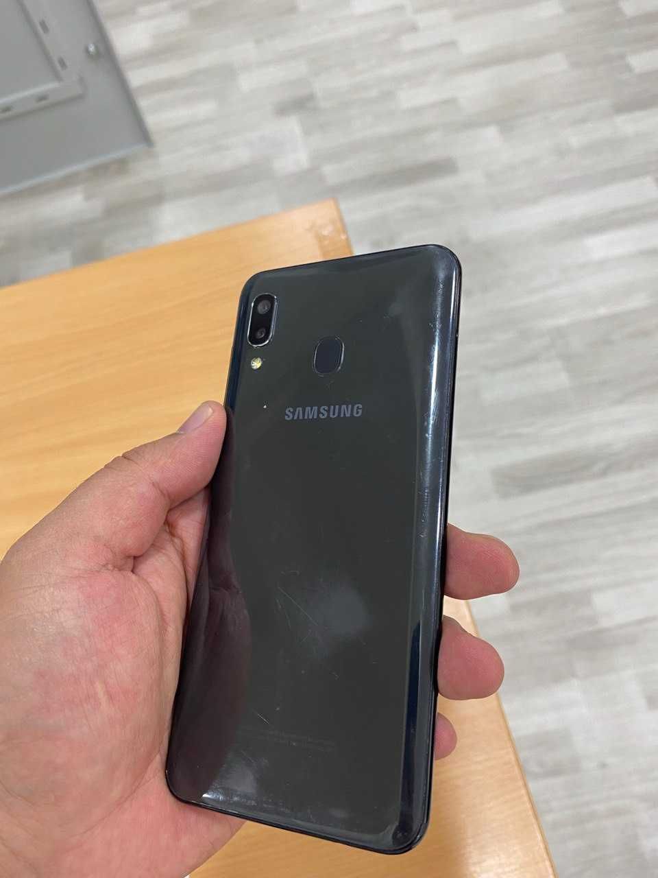 Samsung Galaxy A20