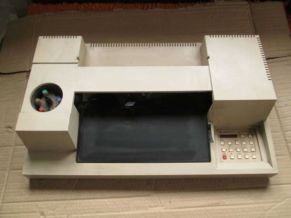 Ролонен плотер за колекция Микроника ПР297, Правец