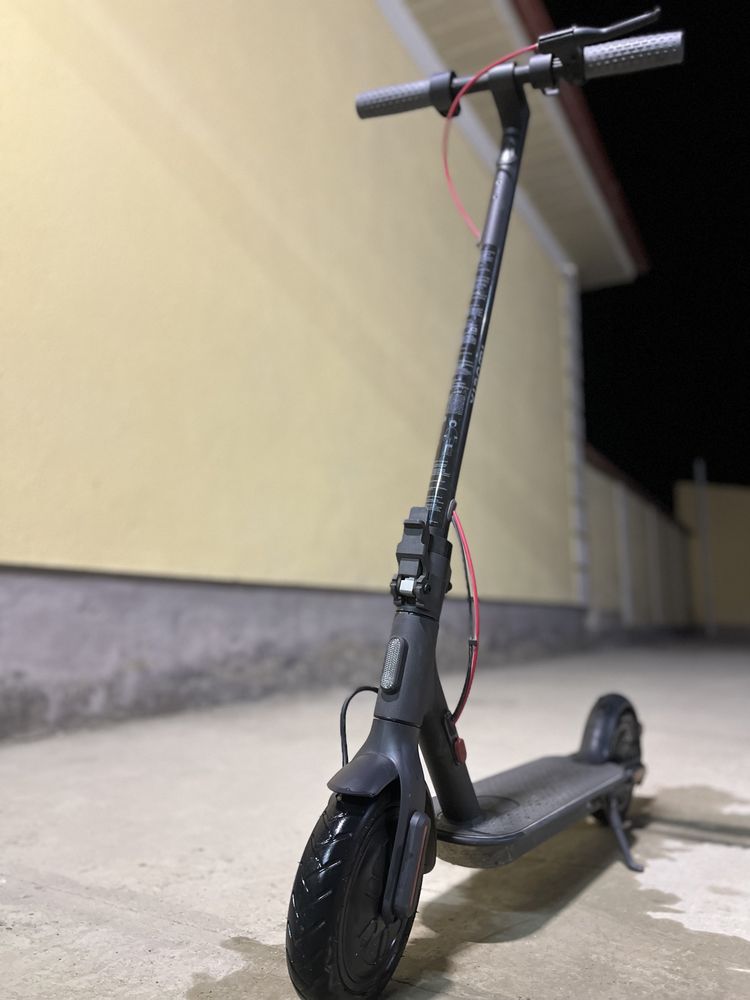 Электросамокат Xiaomi Electric Scooter 3 lite