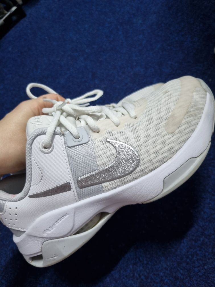 Adidasi Sport Nike/ sneakersi/ pantofi sport