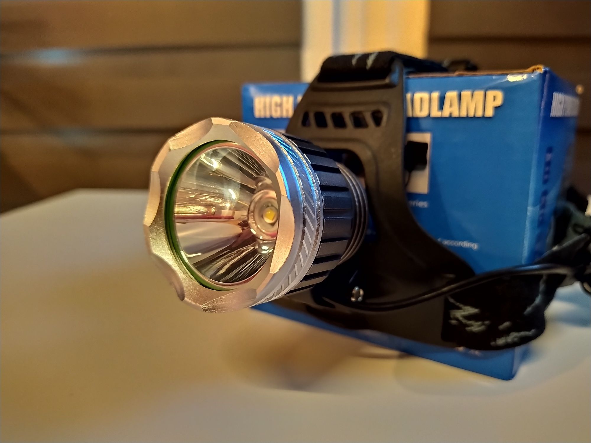Lanterna frontala cu led XML T6 pescuit , camping , vanatoare