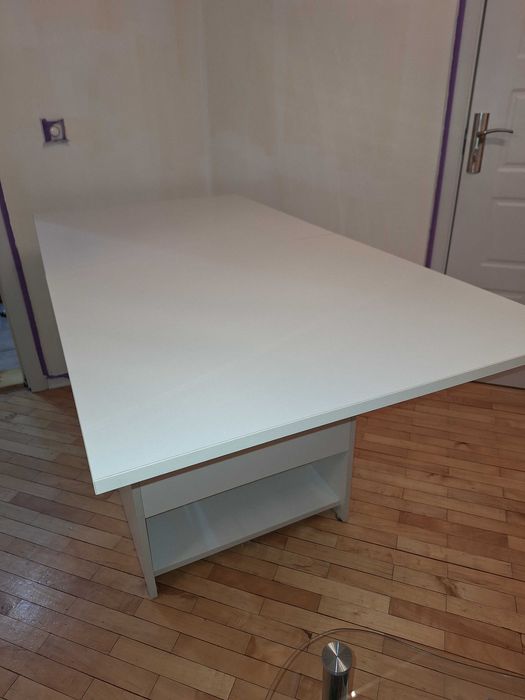 Разтегателна маса