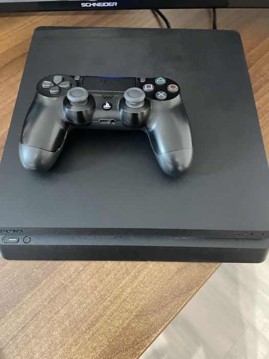 Vand PS4 Slim + jocuri